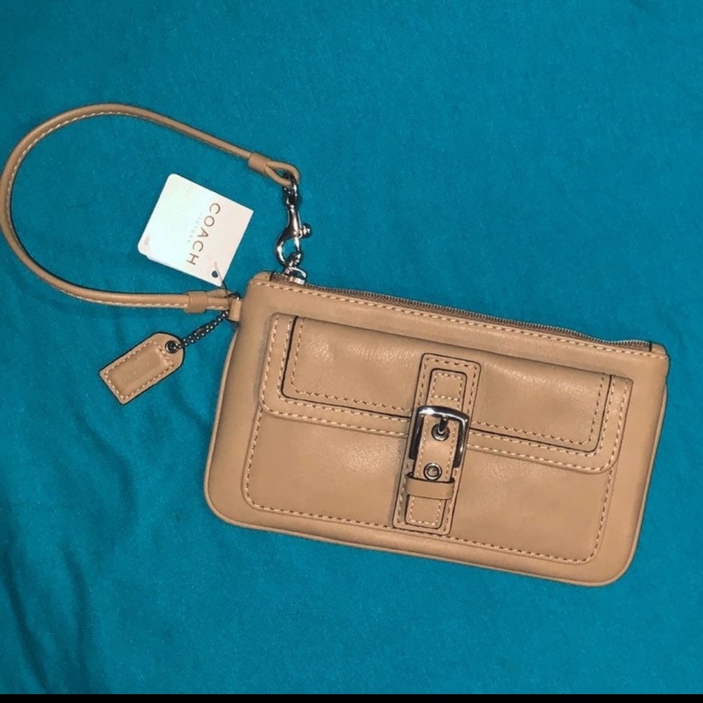 NWT Coach Factory Tan Brown Wristlet